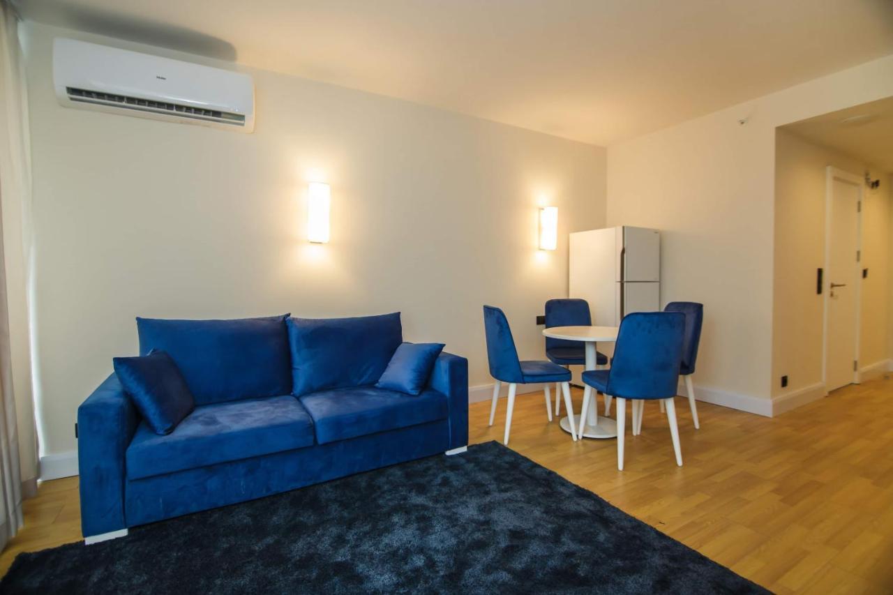 Black Sea Luxury Towers Hotel Batumi Bagian luar foto