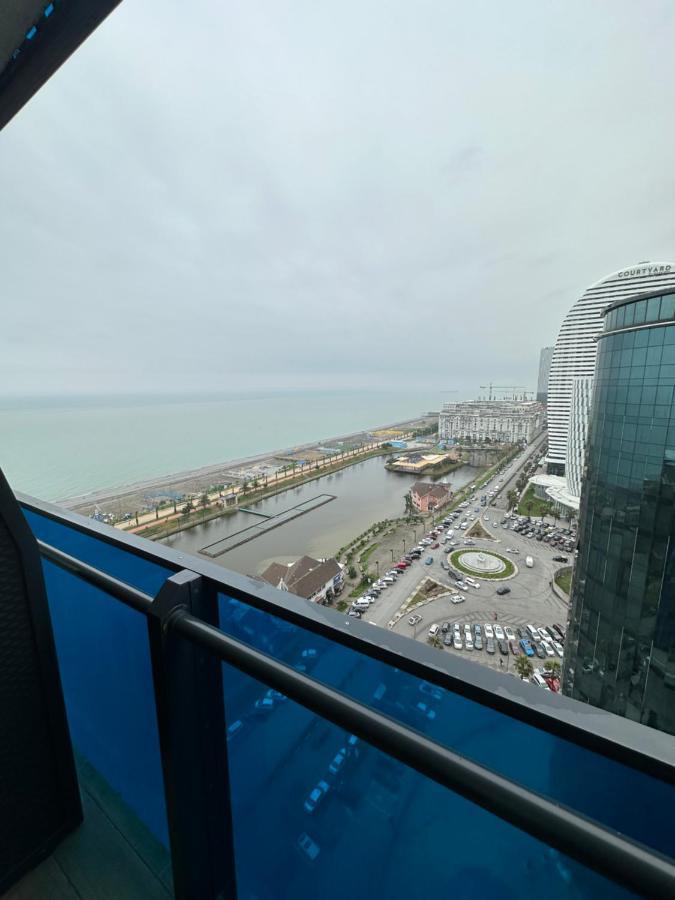 Black Sea Luxury Towers Hotel Batumi Bagian luar foto