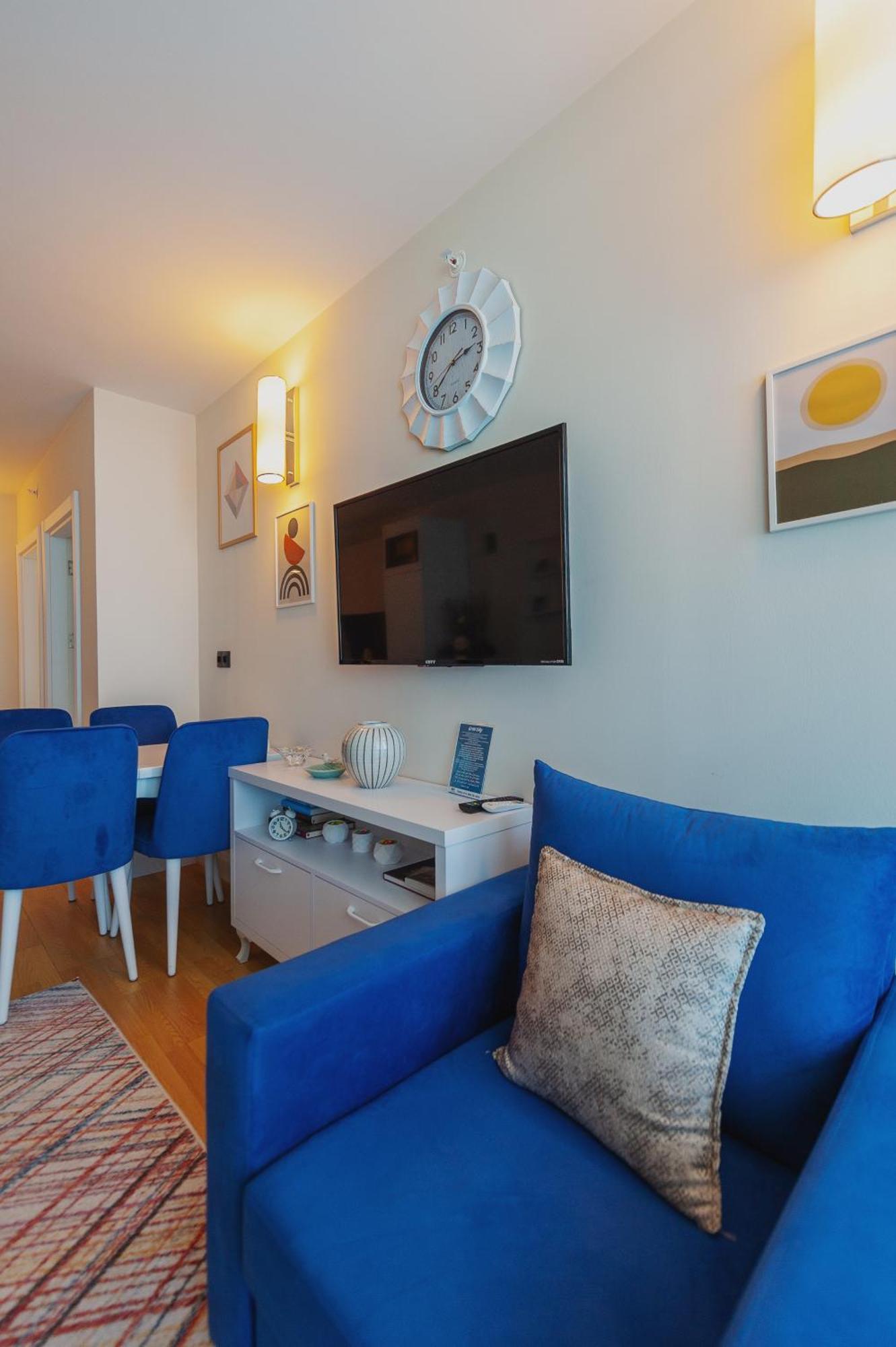 Black Sea Luxury Towers Hotel Batumi Bagian luar foto